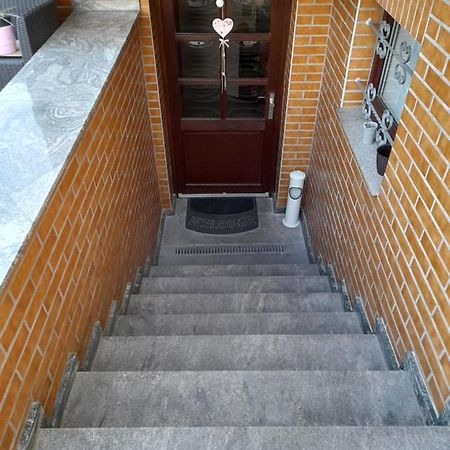 Apartament Zimmervermietung Bully Meyenburg  Zewnętrze zdjęcie